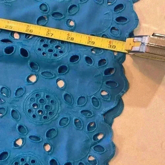 Blair Womens Blouse Royal Blue XL Pullover Laser Cutouts  Short Sleeves Unique - Picture 10 of 12